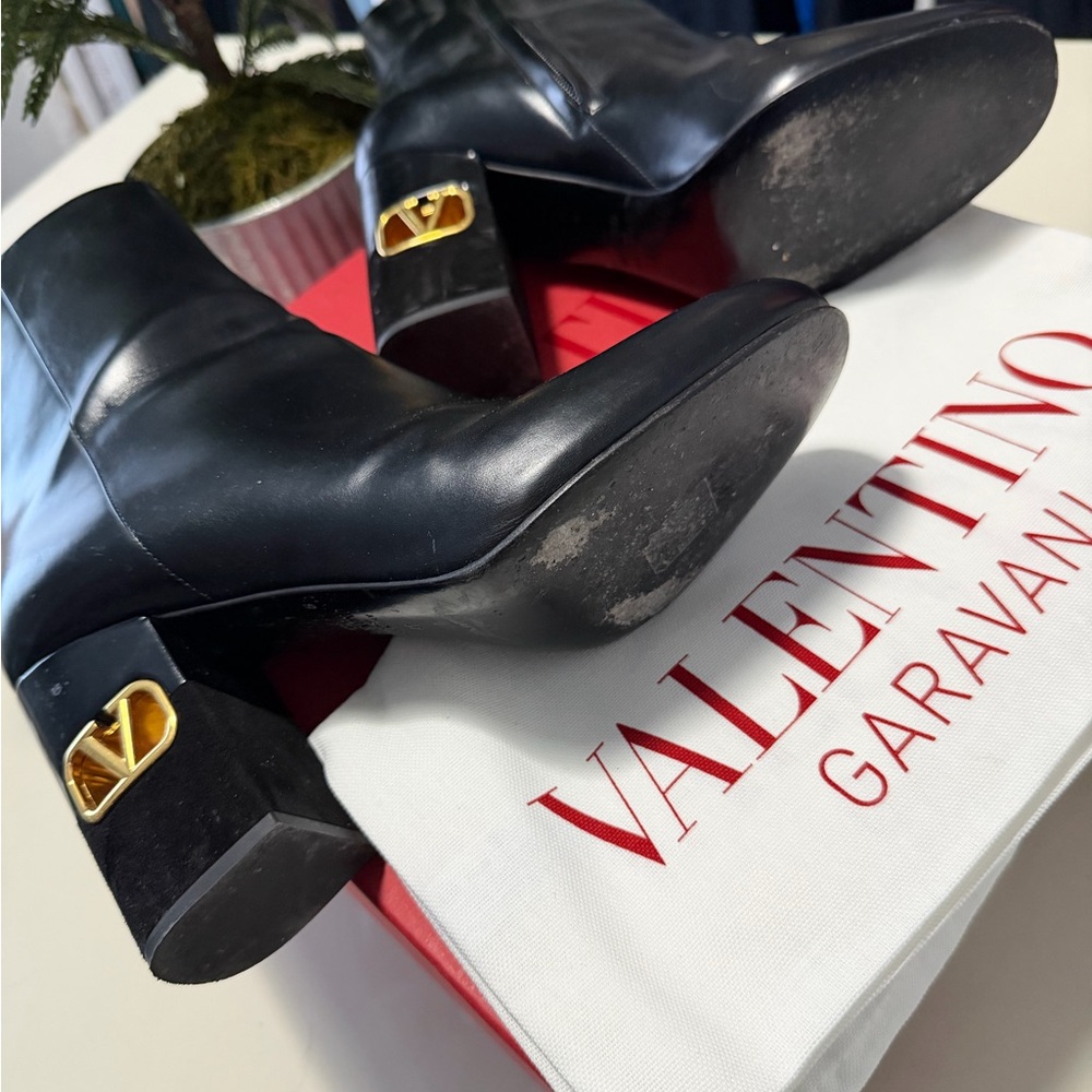 Valentino Black Heeled Boots with Gold Accent - Picture 4 of 7